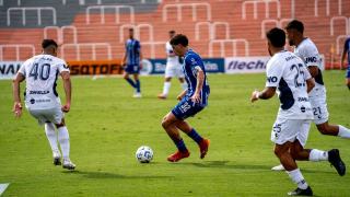 Thiago silva remet une couche a barton – foot 2014