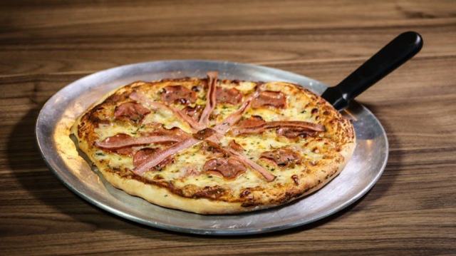 Pizzas maison pour les soirs de match : recettes croustillantes et faciles Pizzas maison pour les soirs de match : recettes croustillantes et faciles