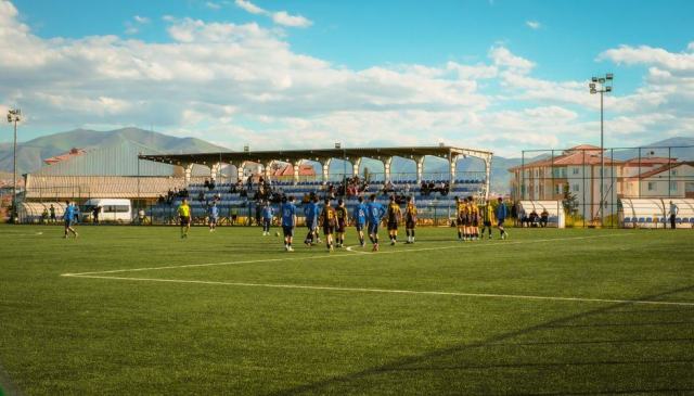 Comment s'échauffer avant un match de football pour limiter les blessures Comment s'échauffer avant un match de football pour limiter les blessures